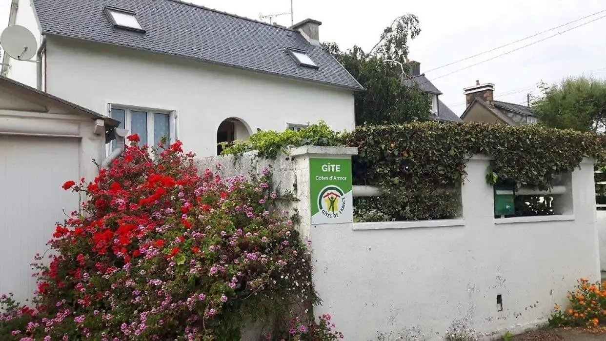 Ar Vag Villa Ploubazlanec